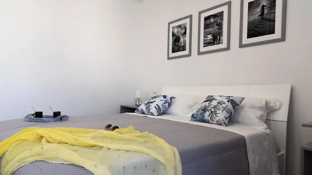 La Casa Di Marty Per 3 Apartment Torre del Lago Puccini