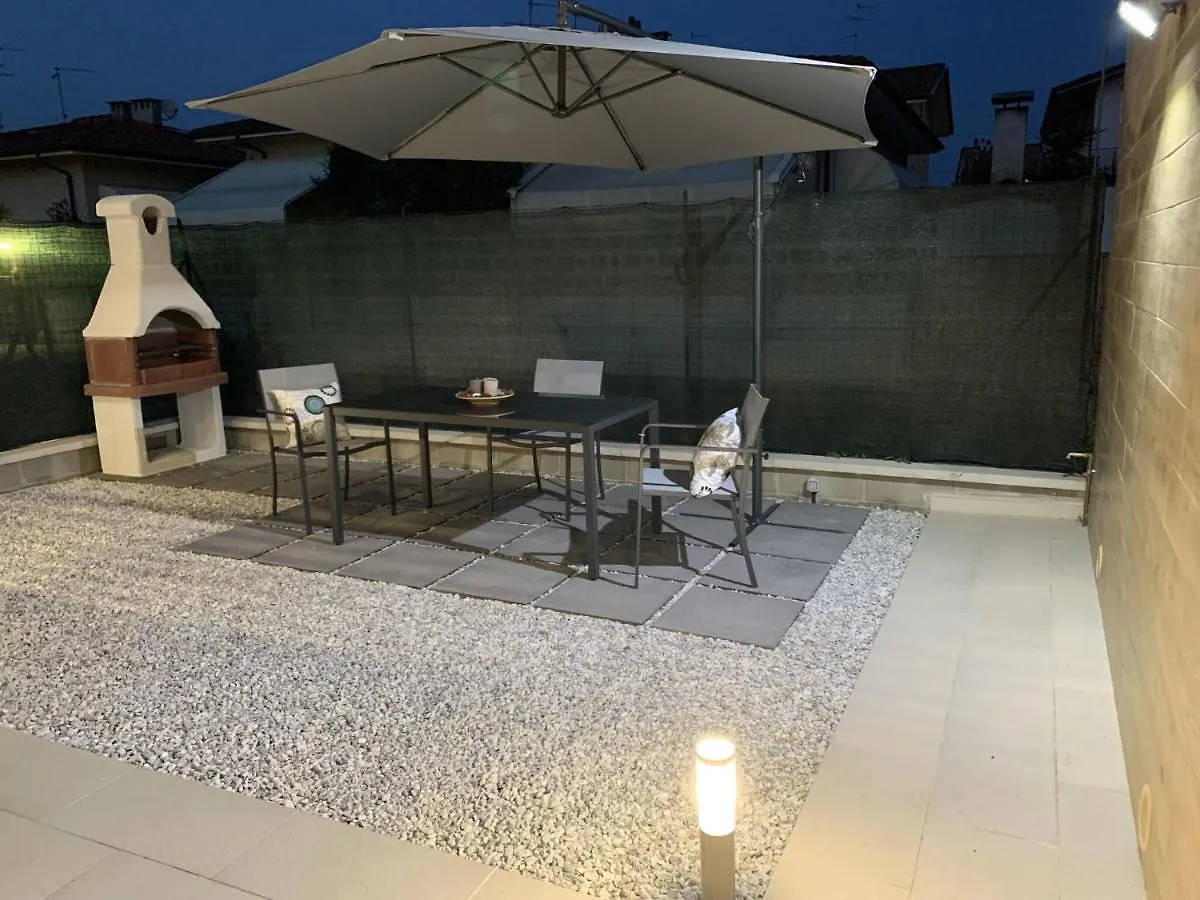 Apartment Ferienwohnung La Casa Di Marty Per 3 Torre del Lago Puccini